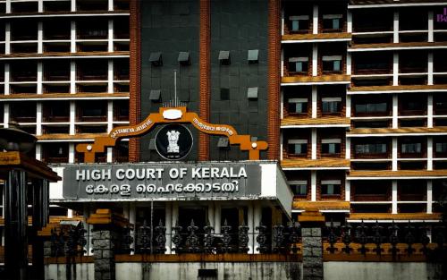കുട്ടിയായിരിക്കെ പീഡനത്തിനിരയായത് പ്രായപൂർത്തിയായ ശേഷം വെളിപ്പെടുത്തിയാലും അന്വേഷിക്കണമെന്ന് ഹൈക്കോടതി