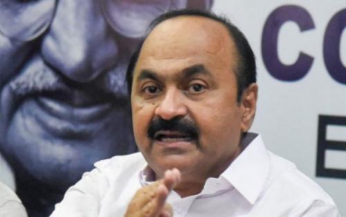 പിണറായി ആഭ്യന്തര മന്ത്രി സ്ഥാനം ഒഴിയണം, മുഖ്യമന്ത്രിക്കെതിരെ ഉയർന്നത് 5 ഗുരുതര ആരോപണം; സതീശൻ