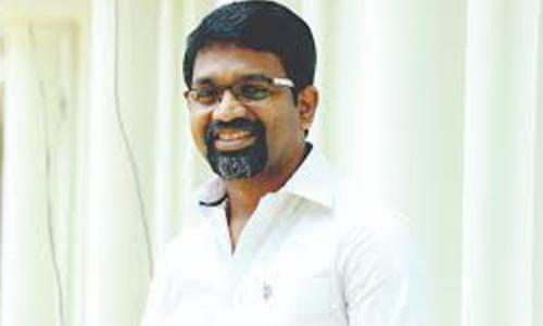 അൽഫോൻസ് ജോസഫ് സംഗീത പരിശീലനത്തിനായി  എത്തുന്നു 