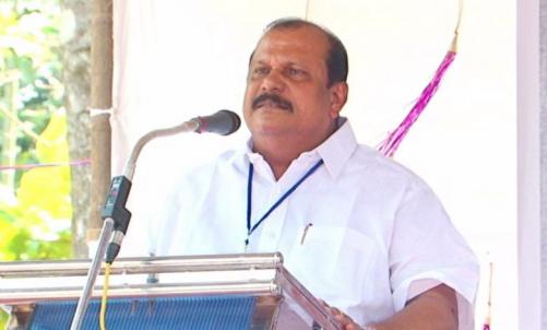ഉ​മ്മ​ൻ ചാ​ണ്ടി​ക്കെ​തി​രേ ഇ​നി വി​മ​ർ​ശ​നം ന​ട​ത്തി​ല്ലെ​ന്ന് പി.​സി. ജോ​ർ​ജ് 