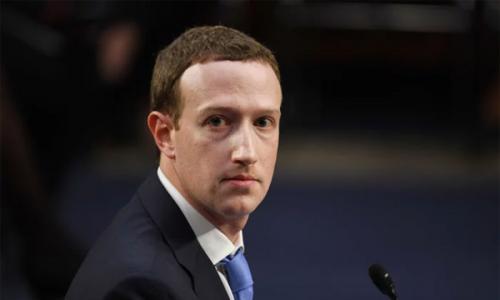 സക്കർ­ബർ­ഗി­നോട് നേ­രി­ട്ടു­ ഹാ­ജരാ­കാൻ േ­കാ­ടതി­