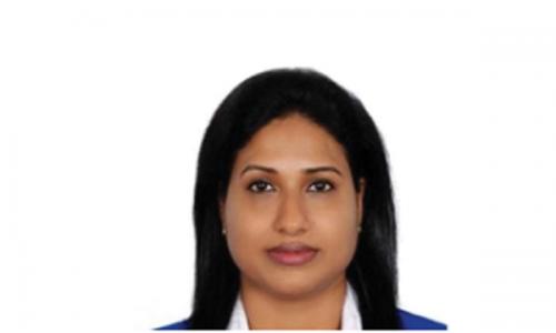 മലയാ­ളി­ നഴ്‍സ് ആത്മഹത്യ ചെ­യ്തു­
