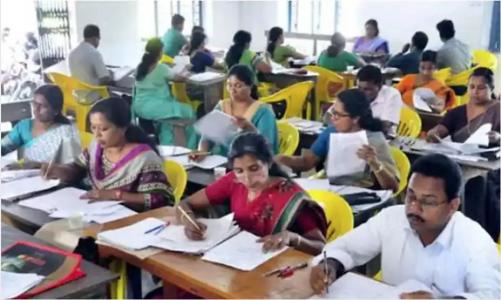 പ്ലസ്ടു കെമിസ്ട്രി മൂല്യനിർണയം: ബഹിഷ്കരണം തുടരുമെന്ന് അദ്ധ്യാപകർ പ്ലസ്ടു കെമിസ്ട്രി മൂല്യനിർണയം: ബഹിഷ്കരണം തുടരുമെന്ന് അദ്ധ്യാപകർ