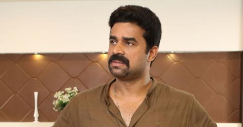 വിജയ് ബാബുവിന്റെ മുൻകൂർ ജാമ്യം റദ്ദാക്കണം; സുപ്രീംകോടതിയെ സമീപിച്ച് നടി വിജയ് ബാബുവിന്റെ മുൻകൂർ ജാമ്യം റദ്ദാക്കണം; സുപ്രീംകോടതിയെ സമീപിച്ച് നടി