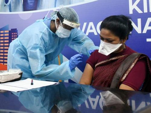 കേരളത്തിൽ ഒരു കോടിയലധികം പേര്‍ക്ക് ആദ്യ ഡോസ് വാക്‌സിന്‍ നല്‍കി