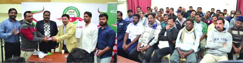 നോ­ർ‍­ക്ക കാ­ർ‍­ഡ്‌ വി­തരണം നടത്തി