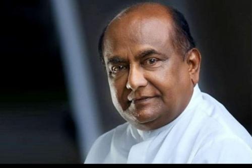 ശ്രീലങ്കന് കലാപം: സ്പീകര് താല്കാലിക പ്രസിഡന്റാകും; ലങ്കയിലെ പ്രശ്നങ്ങളില് തല്ക്കാലം ഇടപെടില്ലെന്ന് ഇന്ത്യൻ വിദേശകാര്യ മന്ത്രാലയം ശ്രീലങ്കന് കലാപം: സ്പീകര് താല്കാലിക പ്രസിഡന്റാകും; ലങ്കയിലെ പ്രശ്നങ്ങളില് തല്ക്കാലം ഇടപെടില്ലെന്ന് ഇന്ത്യൻ വിദേശകാര്യ മന്ത്രാലയം