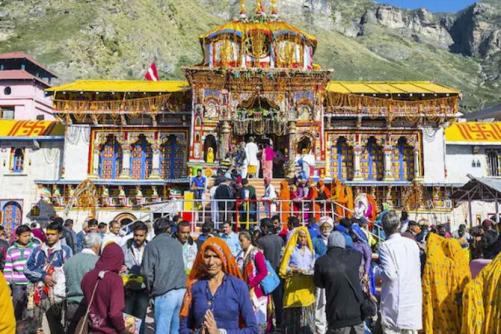 ബദരീനാഥിലും കേദാര്‍നാഥിലും അഹിന്ദുക്കള്‍ക്ക് പ്രവേശന വിലക്ക് ഏർപ്പെടുത്താൻ തീരുമാനം