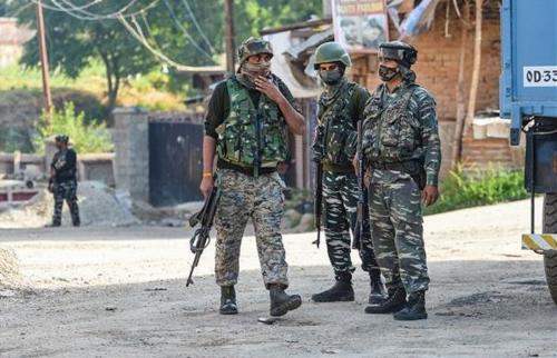 ജമ്മു കാഷ്മീരിൽ സുരക്ഷാസേന മൂന്ന് ഭീകരരെ വധിച്ചു