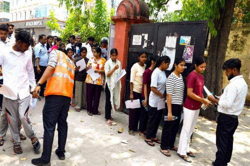 നീറ്റ് യുജി പരീക്ഷ റദ്ദാക്കി; ചോദ്യപേപ്പർ ചോർന്നെന്ന ആരോപണത്തിന് പിന്നാലെ കേന്ദ്ര സർക്കാർ നടപടി