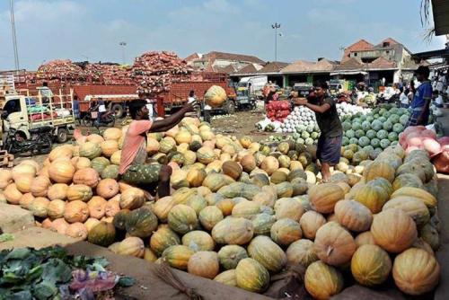 തമിഴ്നാട്ടിൽ രോഗ വ്യാപന കേന്ദ്രമായി കോയന്പേട് മാർക്കറ്റ്; രോഗം സ്ഥിരീകരിച്ചത് 300ലധികം പേർക്ക്   