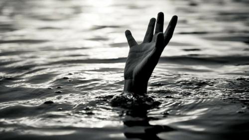 എരുമപ്പെട്ടി ചെക്ക് ഡാമില് കുളിക്കുന്നതിനിടയില് പന്ത്രണ്ടാം ക്ലാസ് വിദ്യാര്ഥി മുങ്ങി മരിച്ചു എരുമപ്പെട്ടി ചെക്ക് ഡാമില് കുളിക്കുന്നതിനിടയില് പന്ത്രണ്ടാം ക്ലാസ് വിദ്യാര്ഥി മുങ്ങി മരിച്ചു