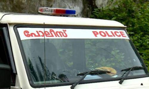 ഒൻപതാം ക്ലാസുകാരിയെ തട്ടിക്കൊണ്ടു പോയ നാലംഗ സംഘം അറസ്റ്റിൽ ഒൻപതാം ക്ലാസുകാരിയെ തട്ടിക്കൊണ്ടു പോയ നാലംഗ സംഘം അറസ്റ്റിൽ