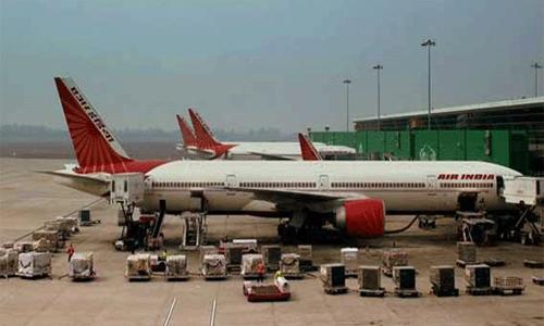 ഭീകരാക്രമണ ഭീഷണി: വിമാനത്താവളങ്ങളില് അതീവസുരക്ഷ ഭീകരാക്രമണ ഭീഷണി: വിമാനത്താവളങ്ങളില് അതീവസുരക്ഷ