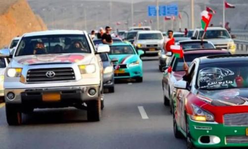 ദേശീയ ദിനാഘോഷം; വാഹന അലങ്കാരങ്ങൾക്ക് മാർഗനിർദേശങ്ങളുമായി പൊലീസ്