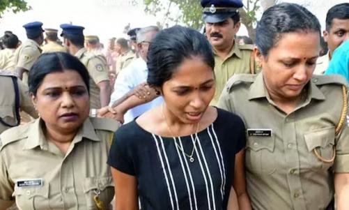 തയ്യിൽ കടൽഭിത്തി കൊലപാതകം: അമ്മ കുറ്റക്കാരിയാണെന്ന് കോടതി; രണ്ടാം പ്രതിയെ വെറുതെ വിട്ടു