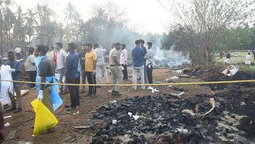 മുണ്ടത്തിക്കോട് വെടിക്കെട്ട് ദുരന്തം: മരണസംഖ്യ 14 ആയി; ജുഡീഷ്യൽ അന്വേഷണത്തിന് ഉത്തരവിട്ട് സർക്കാർ