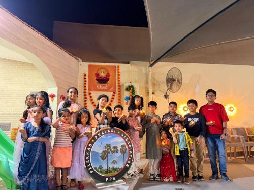 പാലക്കാട് പ്രവാസി അസോസിയേഷൻ ദീപാവലി ഫെസ്റ്റ് സംഘടിപ്പിച്ചു