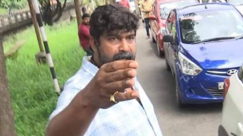 ജോജു ജോർജിനെതിരെ മോട്ടോർ വാഹന വകുപ്പിന് പരാതി ജോജു ജോർജിനെതിരെ മോട്ടോർ വാഹന വകുപ്പിന് പരാതി