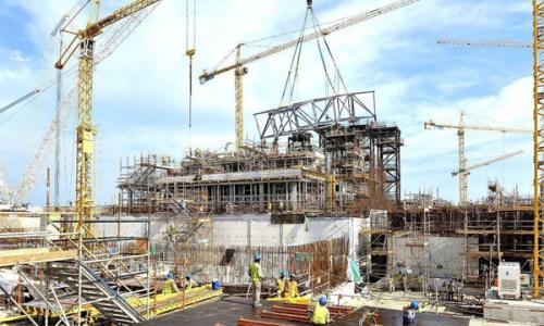 അബു­ദാ­ബി­യി­ൽ നി­ർ­മ്മാ­ണ മേ­ഖലകളിൽ ശക്തമാ­യ പരി­ശോ­ധന 