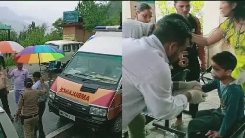 സ്കൂൾ ബസ് കൊക്കയിലേക്ക് മറിഞ്ഞ് ഏഴ് കുട്ടികൾ മരിച്ചു