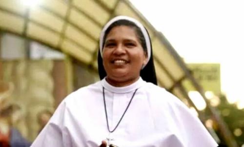 സി. ലൂസി കളപ്പുരയ്ക്ക് മഠത്തിൽ തുടരാമെന്ന് കോടതി