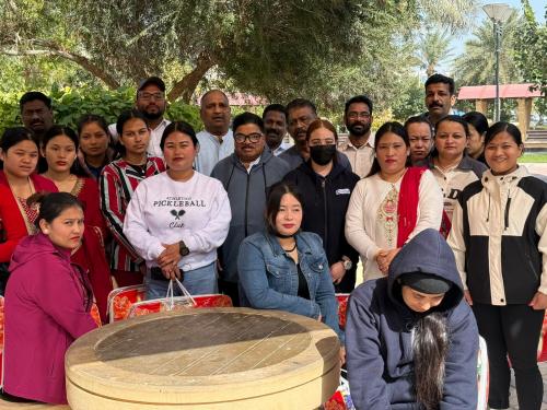 ലേബർ ക്യാമ്പുകളിൽ സാന്ത്വനമായി 'കേരള ഗാലക്സി'; പുതപ്പുകൾ വിതരണം ചെയ്തു