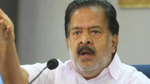 രമേശ് ചെന്നിത്തലയ്‌ക്കെതിരെ അവകാശ ലംഘനത്തിന് നോട്ടീസ്
