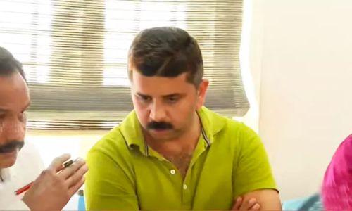 കൈക്കൂലി വാങ്ങുന്നതിനിടെ ഫറോക്ക് സബ് ആർ.ടി ഓഫിസിലെ എം.വി.ഐ പിടിയിൽ കൈക്കൂലി വാങ്ങുന്നതിനിടെ ഫറോക്ക് സബ് ആർ.ടി ഓഫിസിലെ എം.വി.ഐ പിടിയിൽ