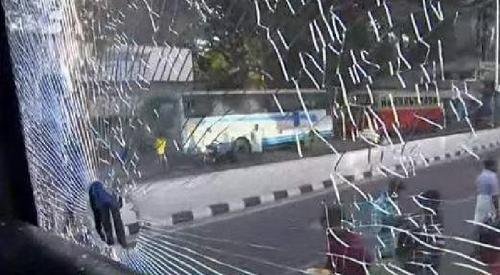 പോപുലർ ഫ്രണ്ടിന്റെ ഹർത്താലിനിടെ ആക്രമണം നടത്തിയ 13 പ്രവർത്തകർ അറസ്റ്റിൽ പോപുലർ ഫ്രണ്ടിന്റെ ഹർത്താലിനിടെ ആക്രമണം നടത്തിയ 13 പ്രവർത്തകർ അറസ്റ്റിൽ