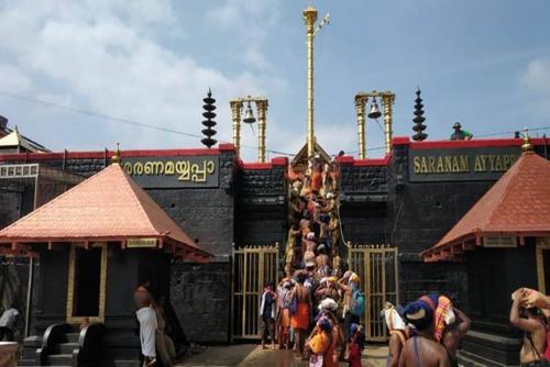 കാലാവസ്ഥ അനുകൂലം; ശബരിമലയിൽ ഏർപ്പെടുത്തിയ നിയന്ത്രണം നീക്കി കാലാവസ്ഥ അനുകൂലം; ശബരിമലയിൽ ഏർപ്പെടുത്തിയ നിയന്ത്രണം നീക്കി