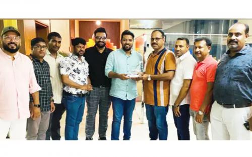 ഷാഫി പറമ്പില് എം.എല്.എക്ക് സ്വീകരണം നല്കി ഷാഫി പറമ്പില് എം.എല്.എക്ക് സ്വീകരണം നല്കി