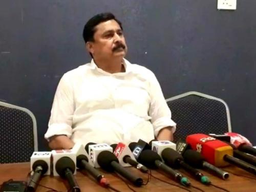 കെപിഎസി ലളിതയുടെ ചികിത്സാ ചെലവ് സർക്കാർ ഏറ്റെടുത്തതിൽ വിവാദമുണ്ടാക്കേണ്ട കാര്യമില്ലെന്നു മന്ത്രി കെപിഎസി ലളിതയുടെ ചികിത്സാ ചെലവ് സർക്കാർ ഏറ്റെടുത്തതിൽ വിവാദമുണ്ടാക്കേണ്ട കാര്യമില്ലെന്നു മന്ത്രി