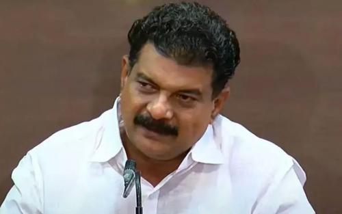 ബേപ്പൂരിലെ പരാജയം യു.ഡി.എഫ് കേന്ദ്രങ്ങളിലെ വോട്ട് ചോർച്ച മൂലം: വിശദമായ കണക്കുകളുമായി വീണ്ടും വെടിപൊട്ടിച്ച് പി.വി. അൻവർ