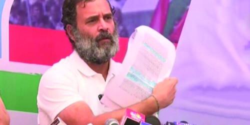 സവർക്കർക്കെതിരെയുള്ള പ്രസ്താവന; രാഹുൽ ഗാന്ധിക്കെതിരെ കേസെടുത്ത് മഹാരാഷ്ട്ര സർക്കാർ സവർക്കർക്കെതിരെയുള്ള പ്രസ്താവന; രാഹുൽ ഗാന്ധിക്കെതിരെ കേസെടുത്ത് മഹാരാഷ്ട്ര സർക്കാർ