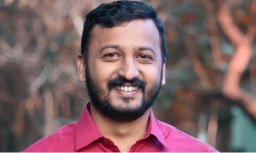 കസ്റ്റഡിയിലെടുക്കുമ്പോൾ പ്രതികൾ തന്റെ വാഹനത്തിലായിരുന്നുവെന്ന് സമ്മതിച്ച് രാഹുൽ കസ്റ്റഡിയിലെടുക്കുമ്പോൾ പ്രതികൾ തന്റെ വാഹനത്തിലായിരുന്നുവെന്ന് സമ്മതിച്ച് രാഹുൽ