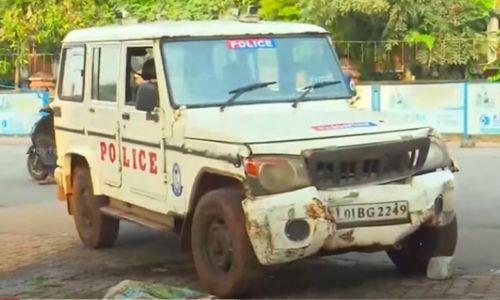 പൊലീസ് ജീപ്പ് പെട്രോൾ പമ്പിലേക്ക് പാഞ്ഞു കയറി കാർ ഇടിച്ചു തെറിപ്പിച്ചു; പൊലീസ് ജീപ്പിന് ഇൻഷുറൻസ് ഇല്ല പൊലീസ് ജീപ്പ് പെട്രോൾ പമ്പിലേക്ക് പാഞ്ഞു കയറി കാർ ഇടിച്ചു തെറിപ്പിച്ചു; പൊലീസ് ജീപ്പിന് ഇൻഷുറൻസ് ഇല്ല