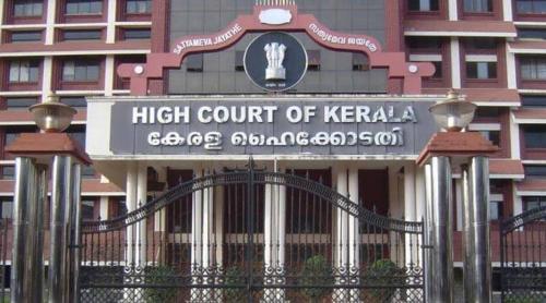 വിഴിഞ്ഞത്തെ സമരപ്പന്തൽ പൊളിച്ചുനീക്കണമെന്ന് ഹൈക്കോടതി വിഴിഞ്ഞത്തെ സമരപ്പന്തൽ പൊളിച്ചുനീക്കണമെന്ന് ഹൈക്കോടതി