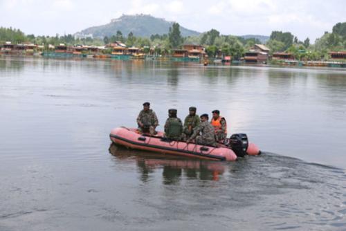 ജമ്മുകശ്മീരിൽ സ്ഥിതിഗതികൾ ശാന്തം; അമൃത്സറിൽ ജാഗ്രത നിർദ്ദേശം ജമ്മുകശ്മീരിൽ സ്ഥിതിഗതികൾ ശാന്തം; അമൃത്സറിൽ ജാഗ്രത നിർദ്ദേശം