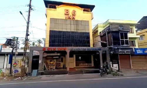 കഴക്കൂട്ടത്ത് പിറന്നാള് പാർട്ടിക്കിടെ അഞ്ചുപേർക്ക് കുത്തേറ്റ സംഭവം; മൂന്ന് പേർ കസ്റ്റഡിയിൽ കഴക്കൂട്ടത്ത് പിറന്നാള് പാർട്ടിക്കിടെ അഞ്ചുപേർക്ക് കുത്തേറ്റ സംഭവം; മൂന്ന് പേർ കസ്റ്റഡിയിൽ