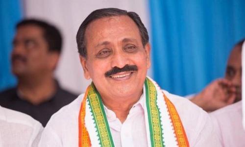 സ്ഥാനമാനങ്ങള് വേണമെങ്കിൽ മിണ്ടാതിരിക്കേണ്ട അവസ്ഥ; കോണ്ഗ്രസ് നേതൃത്വത്തിനെതിരെ എം.കെ രാഘവന് സ്ഥാനമാനങ്ങള് വേണമെങ്കിൽ മിണ്ടാതിരിക്കേണ്ട അവസ്ഥ; കോണ്ഗ്രസ് നേതൃത്വത്തിനെതിരെ എം.കെ രാഘവന്
