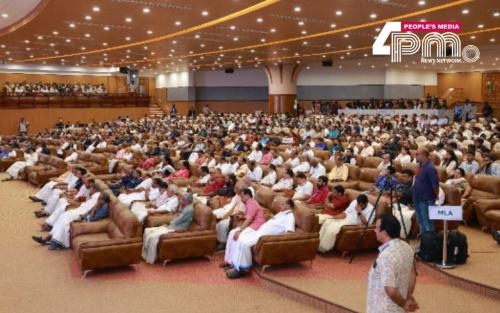 ലോക കേരളസഭ തുടരേണ്ടതില്ലെന്ന് യു.ഡി.എഫ്. സർക്കാർ; രാഷ്ട്രീയ തീരുമാനമെന്ന് മുഖ്യമന്ത്രി വി.ഡി. സതീശൻ