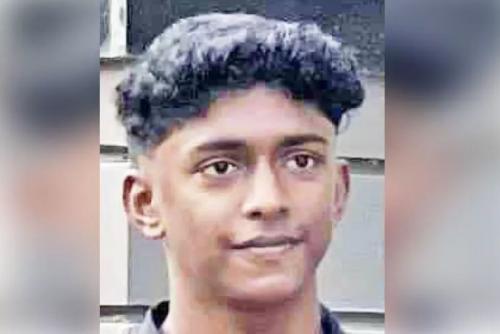 ഷഹബാസിന്റ കൊലപാതകത്തിൽ കുറ്റാരോപിതരായ വിദ്യാർഥികളുടെ പരീക്ഷാഫലം തടഞ്ഞുവച്ചതിനെതിരെ ഹൈക്കോടതി ഷഹബാസിന്റ കൊലപാതകത്തിൽ കുറ്റാരോപിതരായ വിദ്യാർഥികളുടെ പരീക്ഷാഫലം തടഞ്ഞുവച്ചതിനെതിരെ ഹൈക്കോടതി