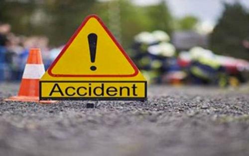പത്തനംതിട്ടയിൽ ജെസിബി തട്ടി വിദ്യാർഥി മരിച്ചു പത്തനംതിട്ടയിൽ ജെസിബി തട്ടി വിദ്യാർഥി മരിച്ചു