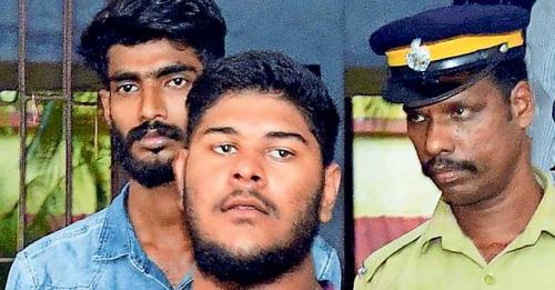 ജാമ്യവ്യവസ്ഥ ലംഘിച്ചു; അലൻ ഷുഐബിനെതിരെ പൊലീസ് റിപ്പോർട്ട് ജാമ്യവ്യവസ്ഥ ലംഘിച്ചു; അലൻ ഷുഐബിനെതിരെ പൊലീസ് റിപ്പോർട്ട്