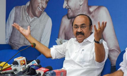 ആകാശ് തില്ലങ്കേരി വിവാദം: ക്രമിനിലുകൾക്കായി 2.11 കോടി സർക്കാർ ചെലവാക്കിയെന്ന് വി.ഡി സതീശൻ ആകാശ് തില്ലങ്കേരി വിവാദം: ക്രമിനിലുകൾക്കായി 2.11 കോടി സർക്കാർ ചെലവാക്കിയെന്ന് വി.ഡി സതീശൻ