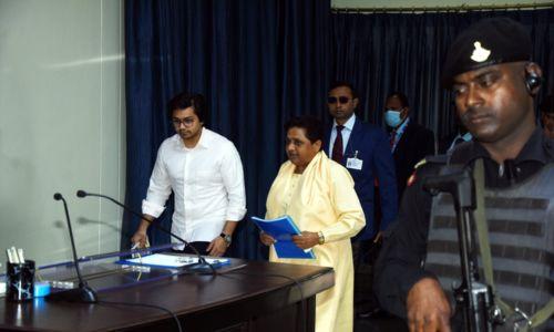 അനന്തരവനെ ബി.എസ്.പിയുടെ പിൻഗാമിയായി പ്രഖ്യാപിച്ച് മായാവതി