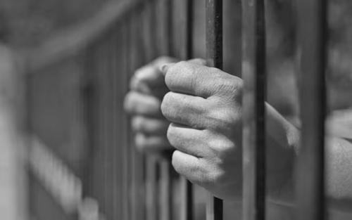 വാഹനാപകടം: ഒരാൾ മരിച്ചു, 8 പേർക്ക് പരുക്ക്; മദ്യപിച്ച് വാഹനമോടിച്ച ഡ്രൈവർ കസ്റ്റഡിയിൽ