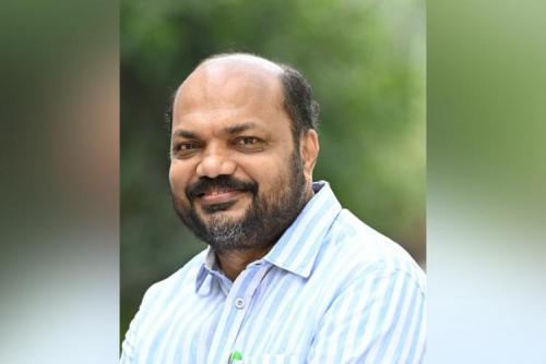 ആഴ്ചയിലൊരു ദിവസം കൈത്തറി വസ്ത്രം ധരിക്കണമെന്ന നിർദ്ദേശവുമായി മന്ത്രി ആഴ്ചയിലൊരു ദിവസം കൈത്തറി വസ്ത്രം ധരിക്കണമെന്ന നിർദ്ദേശവുമായി മന്ത്രി