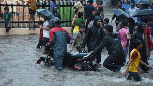 കനത്ത മഴ : മുംബൈയില്‍ മലയാളി വിദ്യാര്‍ത്ഥിനിയടക്കം നാല് പേര്‍ മുങ്ങി മരിച്ചു